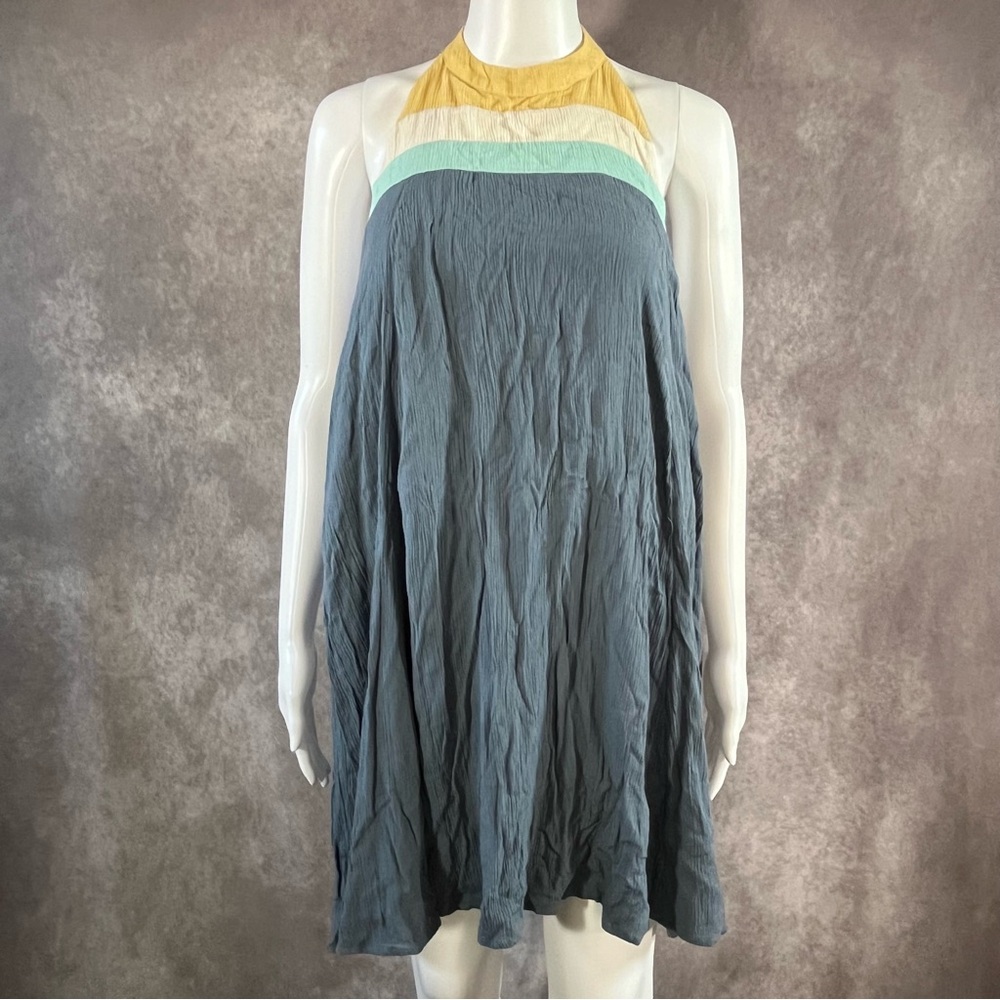 O'Neill Tristyn Dress - Women's - Medium / China Blue Swing Halter Coastal